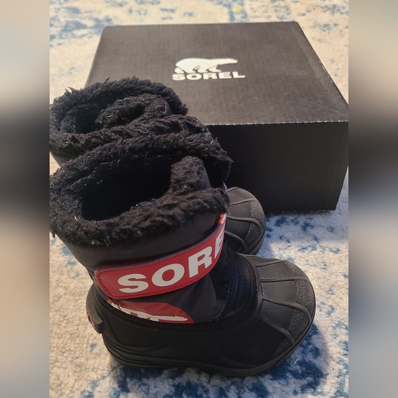 Sorel size 6 - Picture 1 of 6